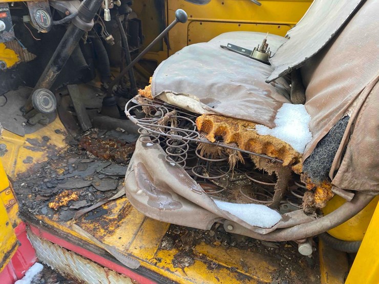 1949-ford-f7-firetruck-image-29