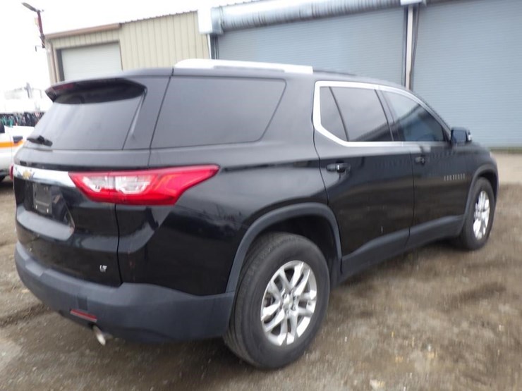 2018-chevrolet-traverse-image-3