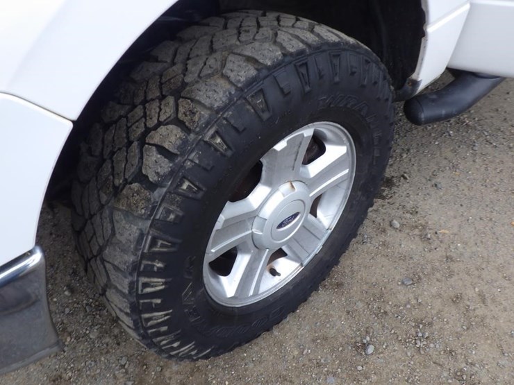 2004-ford-f150-image-13