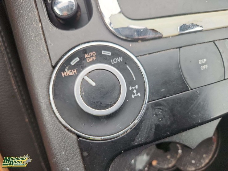 2008-volkswagen-touareg-image-22