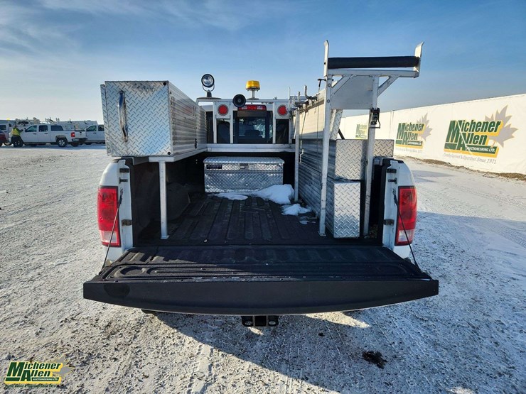 2014-ram-2500-slt-image-29