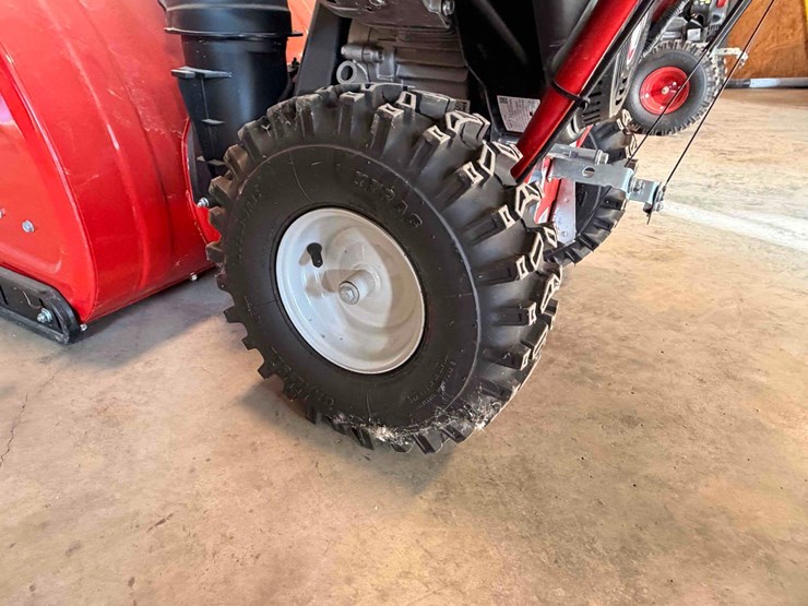 troy-bilt-vortex-2610-snowblower-image-10