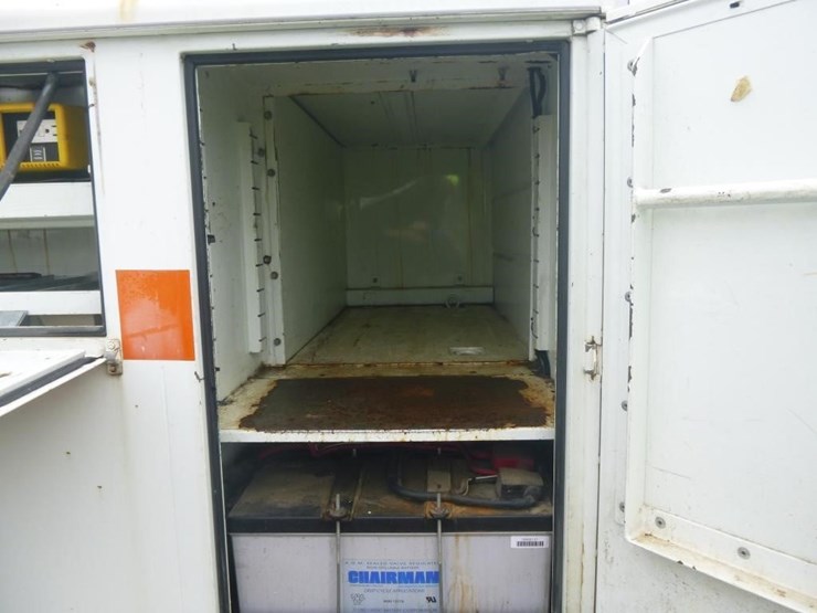 2009-chevrolet-3500hd-image-14