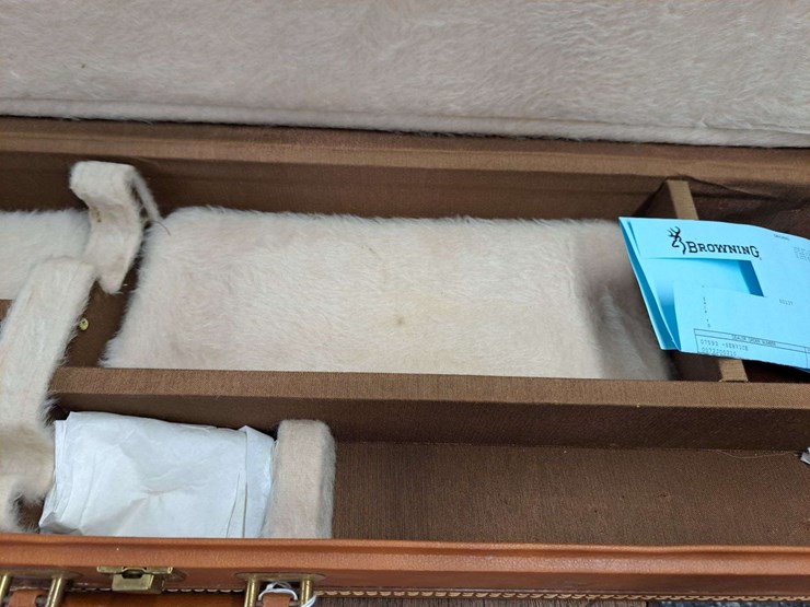 browning-liege-12-gauge-over/under-shotgun-image-4