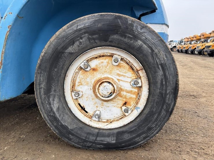 hyster-h300a-forklift-image-17