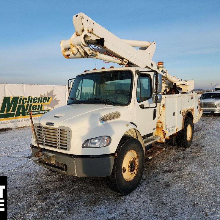 2004 FREIGHTLINER M2 106