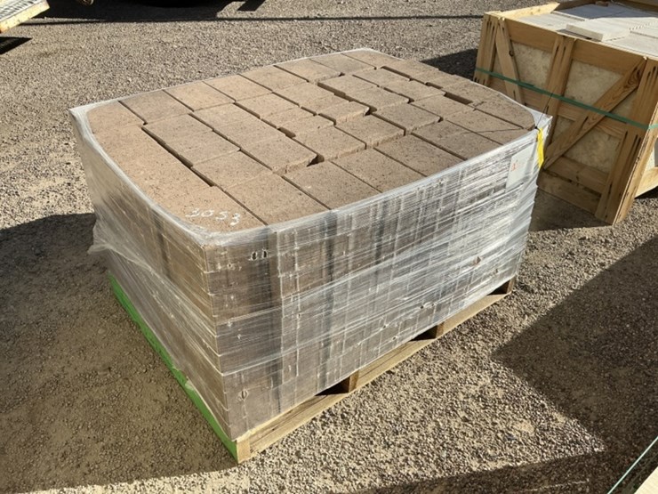 pallet-of-stone-pavers-image-1