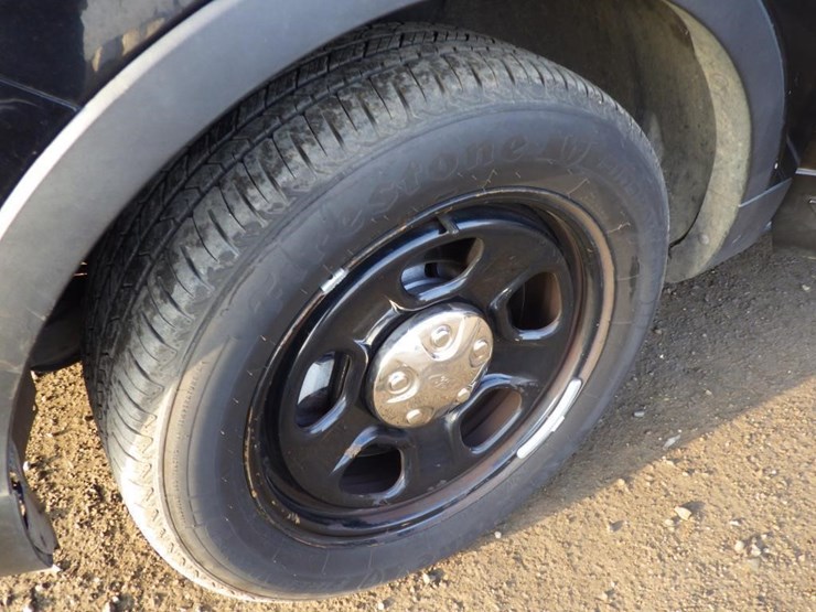 2018-ford-explorer-image-13