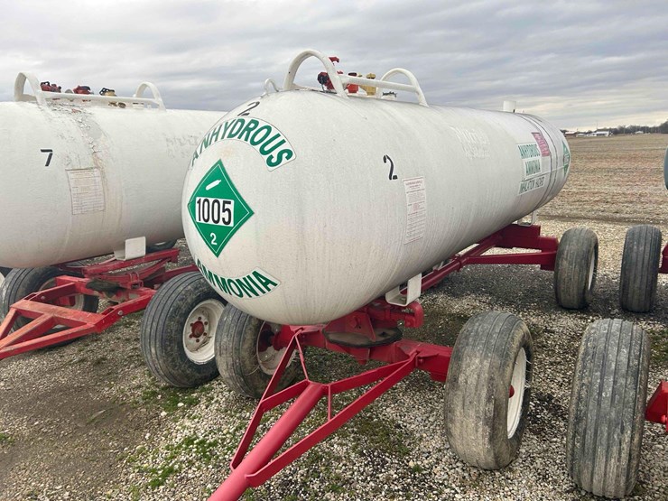 1000-gal.-nh3-tank-on-gear-#2-image-12