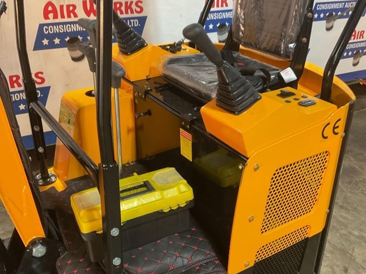 (inv.50012)-new-unused-miva-va15-mini-excavator,-13.5-hp-gas-engine,-aux.-hydraulics,-15"-bucket,-image-12