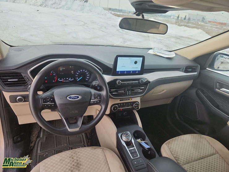2020-ford-escape-image-19