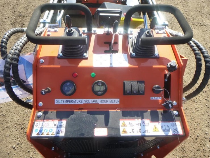 2025-sdlool-sl36c-skid-steer-track-loader-image-14