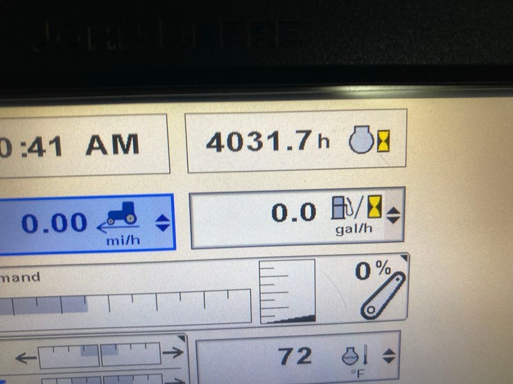 2013-john-deere-7230r-image-23