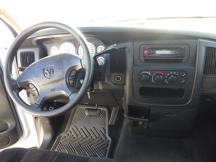 2003-dodge-ram-1500-image-9