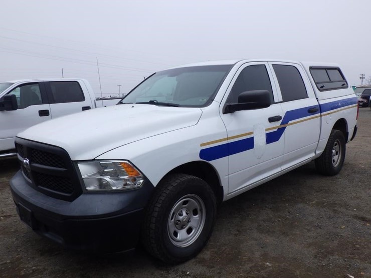 2016-dodge-1500-image-1