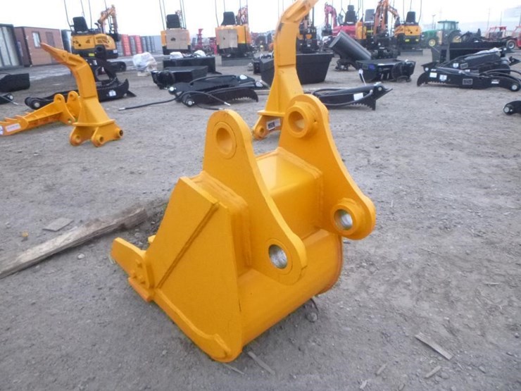 caterpillar-303-image-4