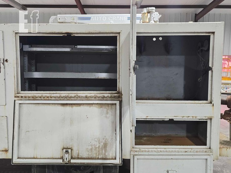 1999-ford-f550-image-19