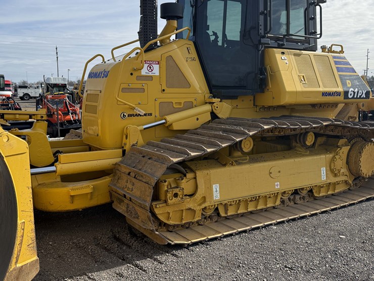 komatsu-d61px-image-1