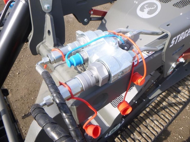 2025-kubota-d1703-image-13