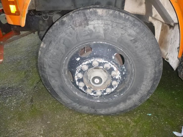 1999-international-4900-image-25