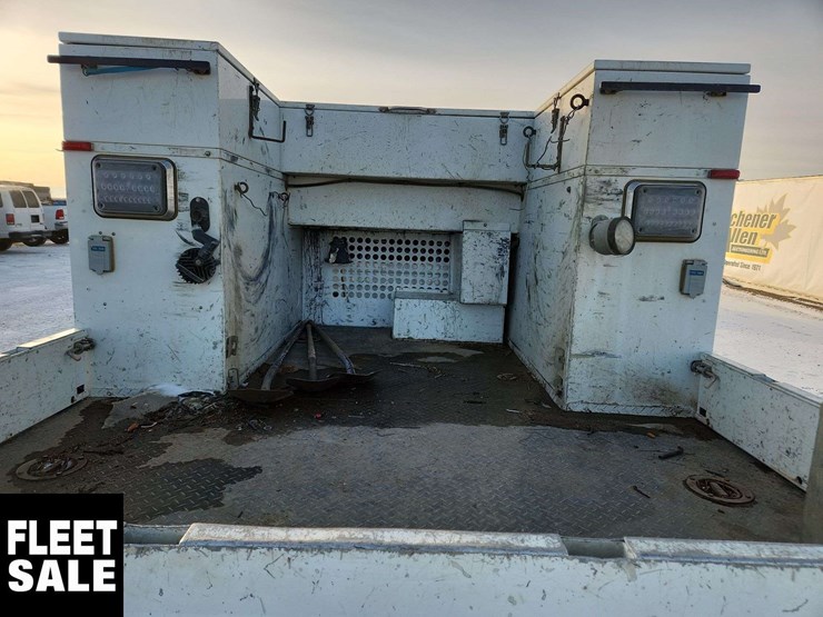 2014-ram-5500-4x4-s/a-service-truck-image-21