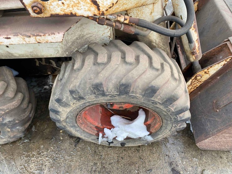 clark-bobcat-610-image-13