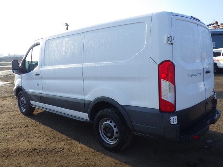 2016-ford-transit-image-4