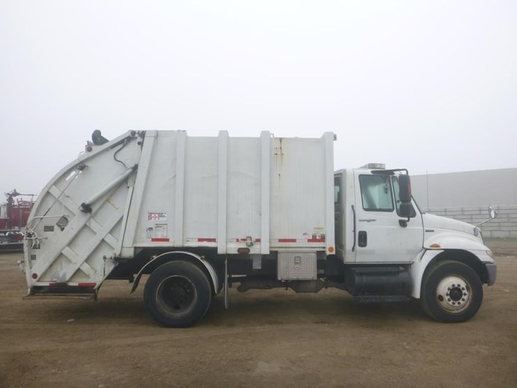 2010-international-durastar-4300-image-8