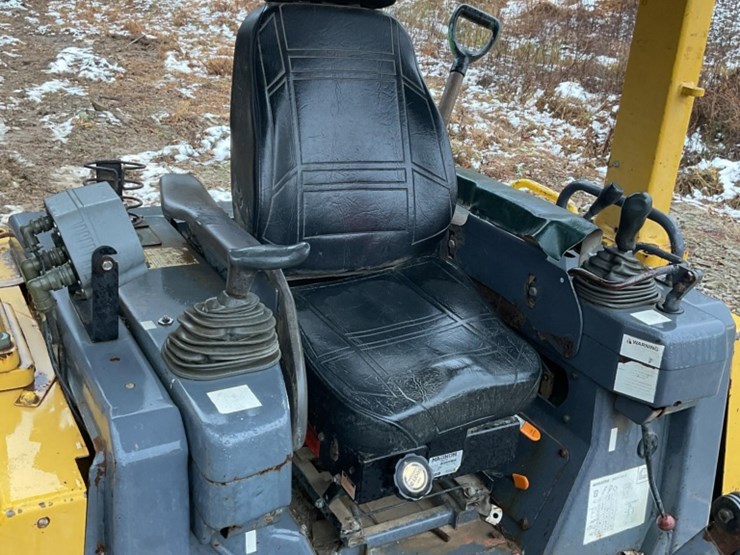 komatsu-d41e-6-image-9