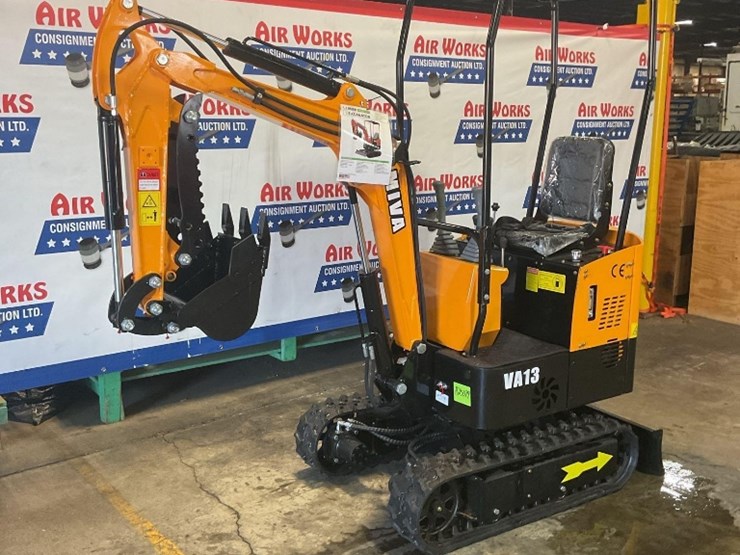 (inv.50039)-new-unused-miva-va13-mini-excavator,-13.5-hp-gas-engine,-manual-thumb,-blade-image-5