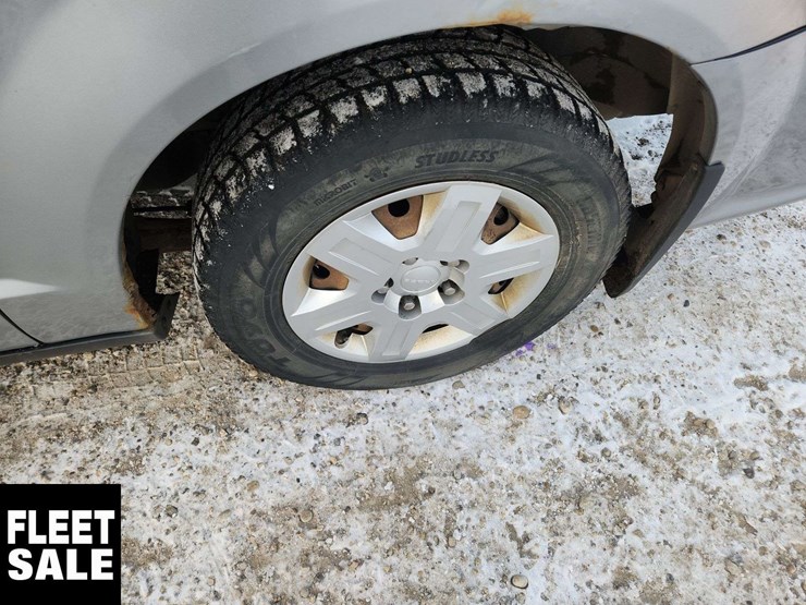 2013-dodge-grand-caravan-se-image-10