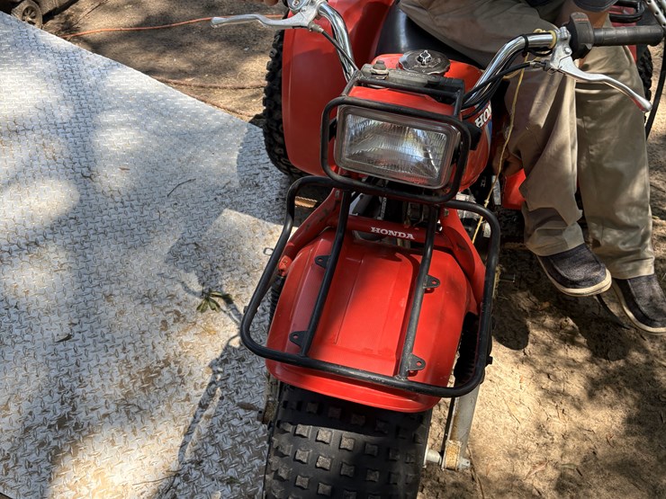 #2300-•-1984-honda-atc-200es-3-wheeler-image-1