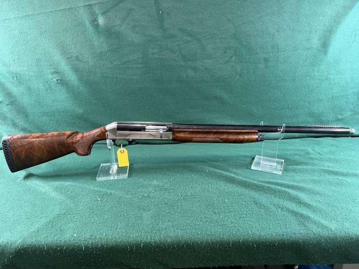 benelli-legacy-12-ga-shotgun-image-1