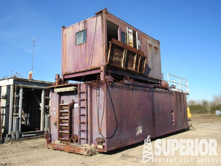 (1-50)-top-doghouse/water-tank-combo,-w/-9'h-x-20...-image-1