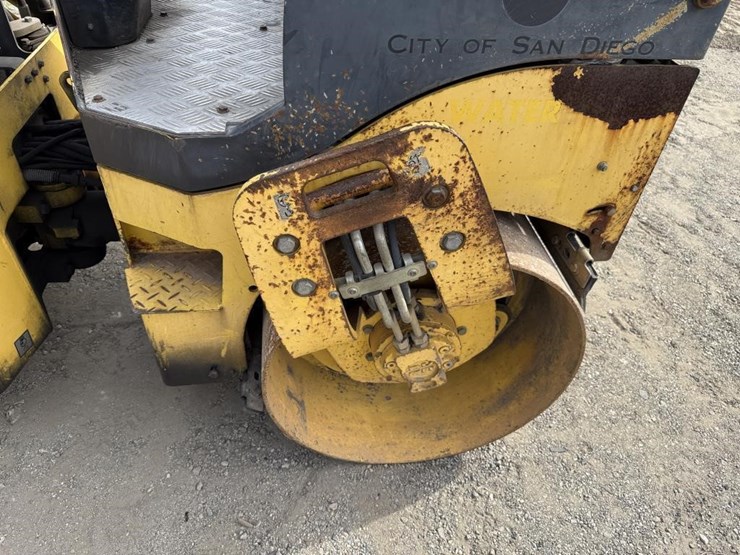 2014-bomag-bw120-image-17