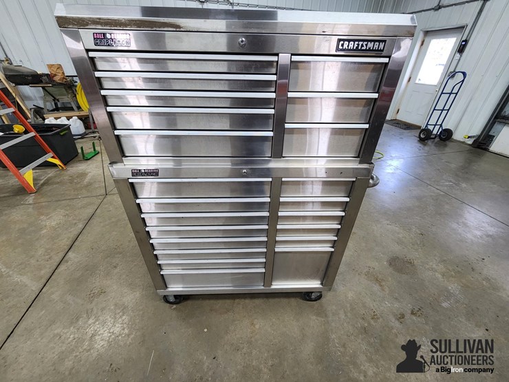 craftsman-ball-bearing-griplatch-tool-box-image-2