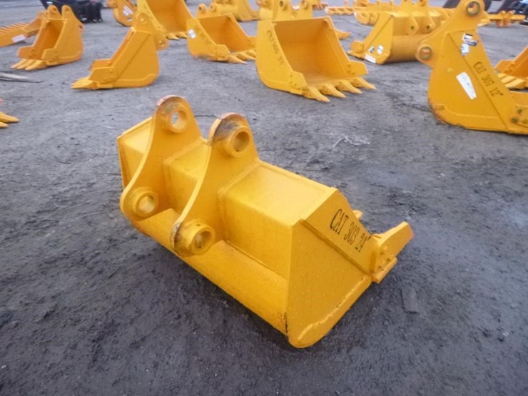 caterpillar-303-image-3