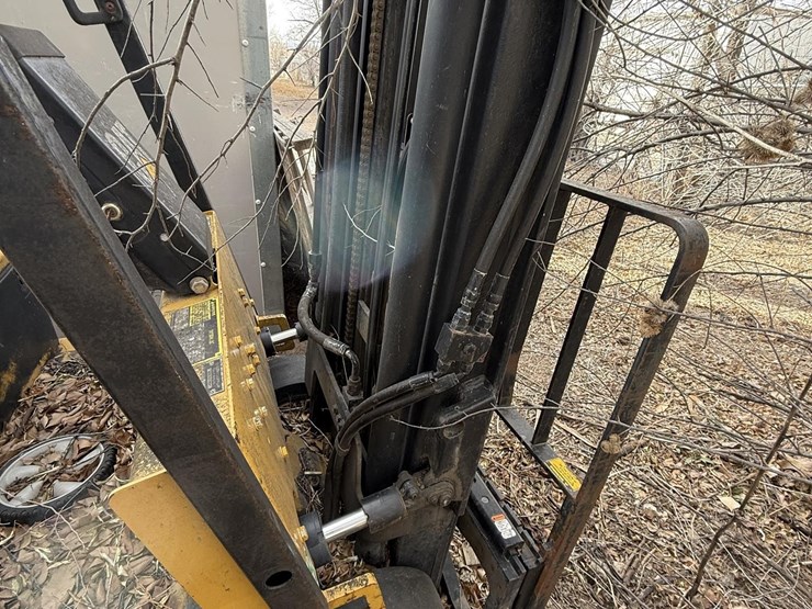 1993-caterpillar-t40b-image-12