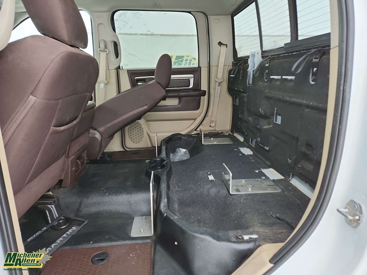 2017-ram-2500-hd-image-15