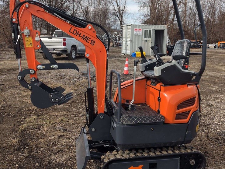 landhero-mini-excavator---ldh-me18-image-1