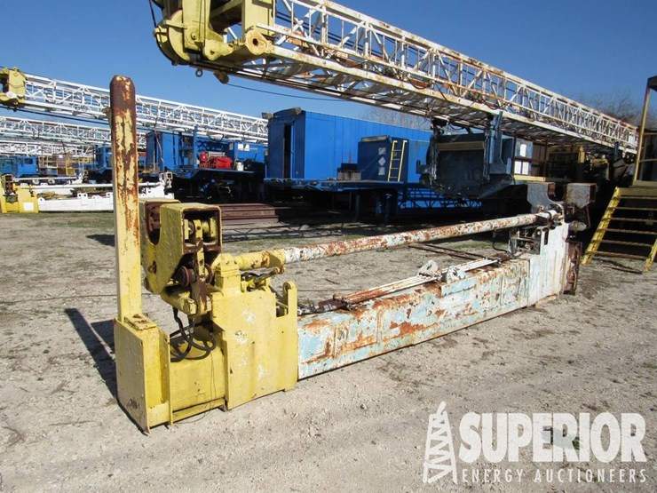 (1-44)-walker-neer-apache-250-40-pipe-handler-top...-image-1