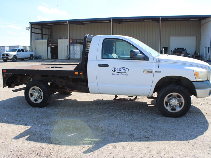 2008-dodge-ram-2500-image-2