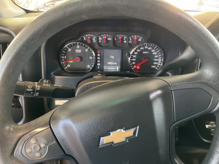 2016-chevrolet-silverado-2500-image-16