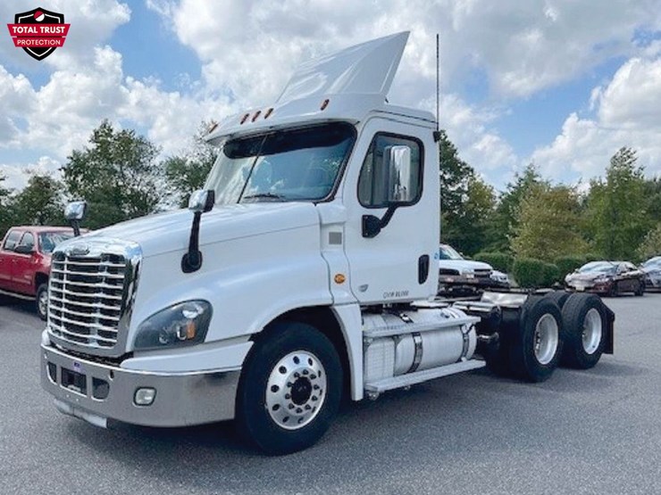 2019-freightliner-cascadia-125-image-1