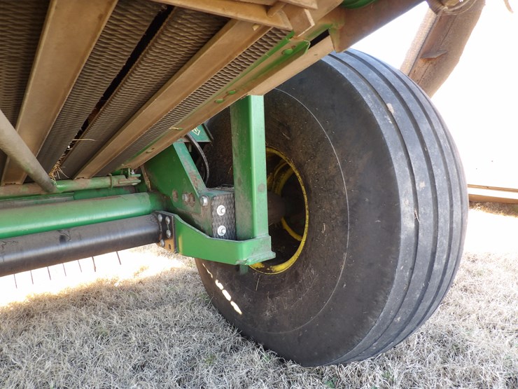 2017-john-deere-469-image-10