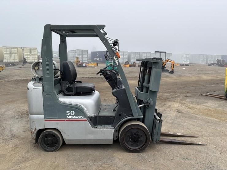 2005-nissan-mcpl02a25lv-image-7