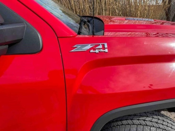 2016-gmc-2500-image-10