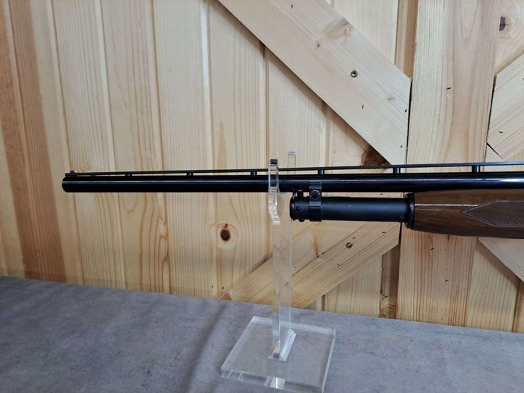 winchester-/ducks-unlimited-model-12-20-gauge-pump-shotgun-image-15