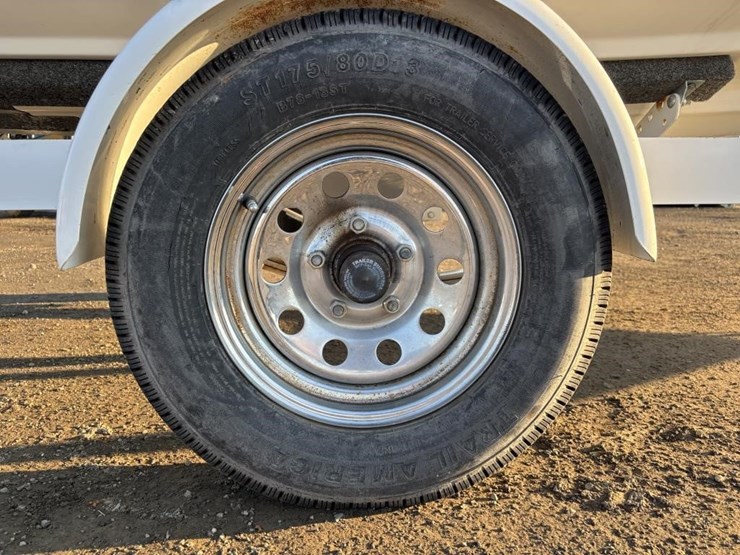 2000-unknown-trailer-image-29