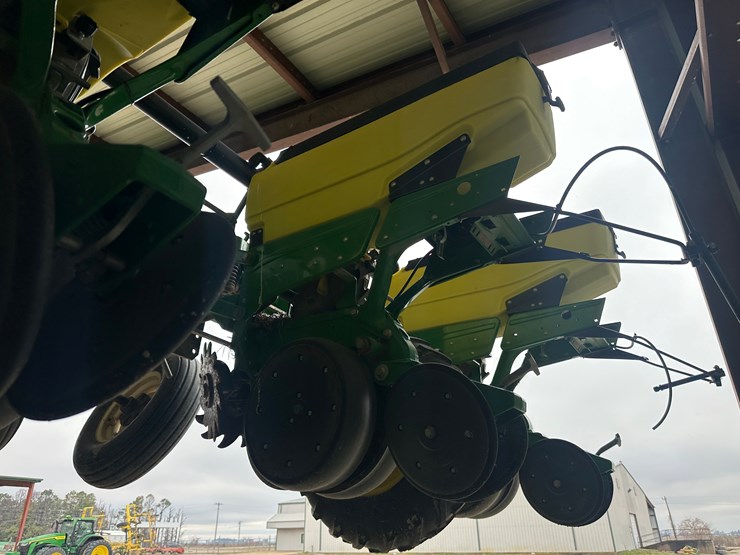 john-deere-1725-image-46